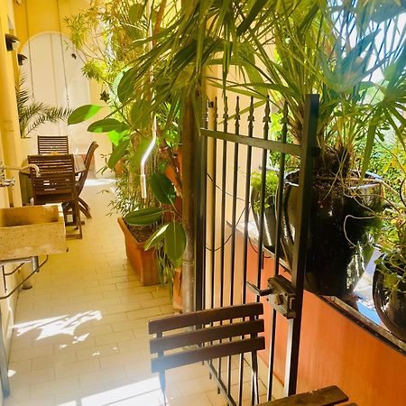 Nervi Residenziale A Due Passi Dal Mare Apartment Genoa Bagian luar foto